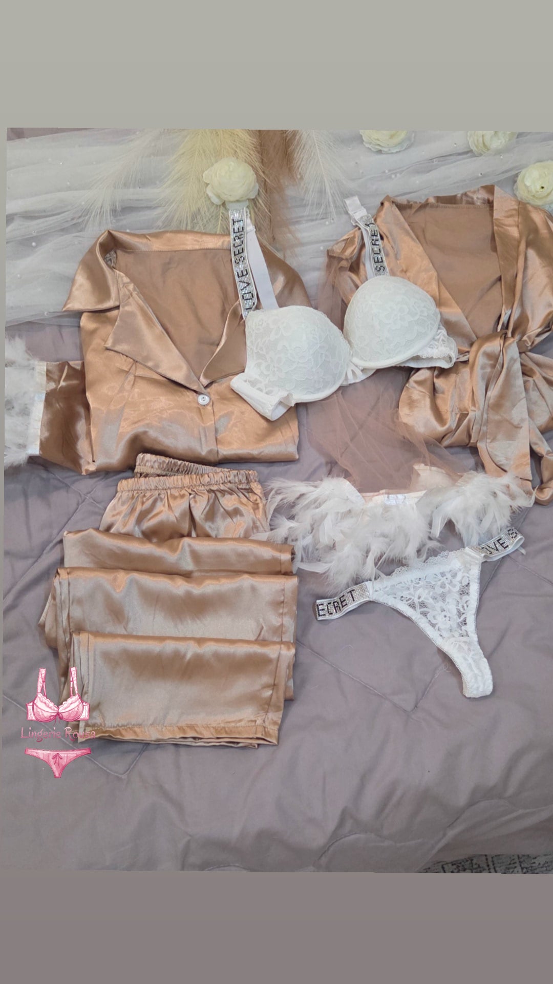 روب وبجامة ريش مع لانجري R1